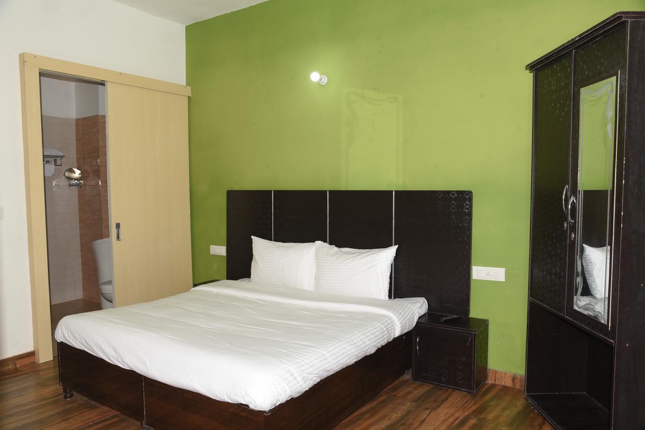 The Palm Tree -Family Stay Amritsar Exterior foto
